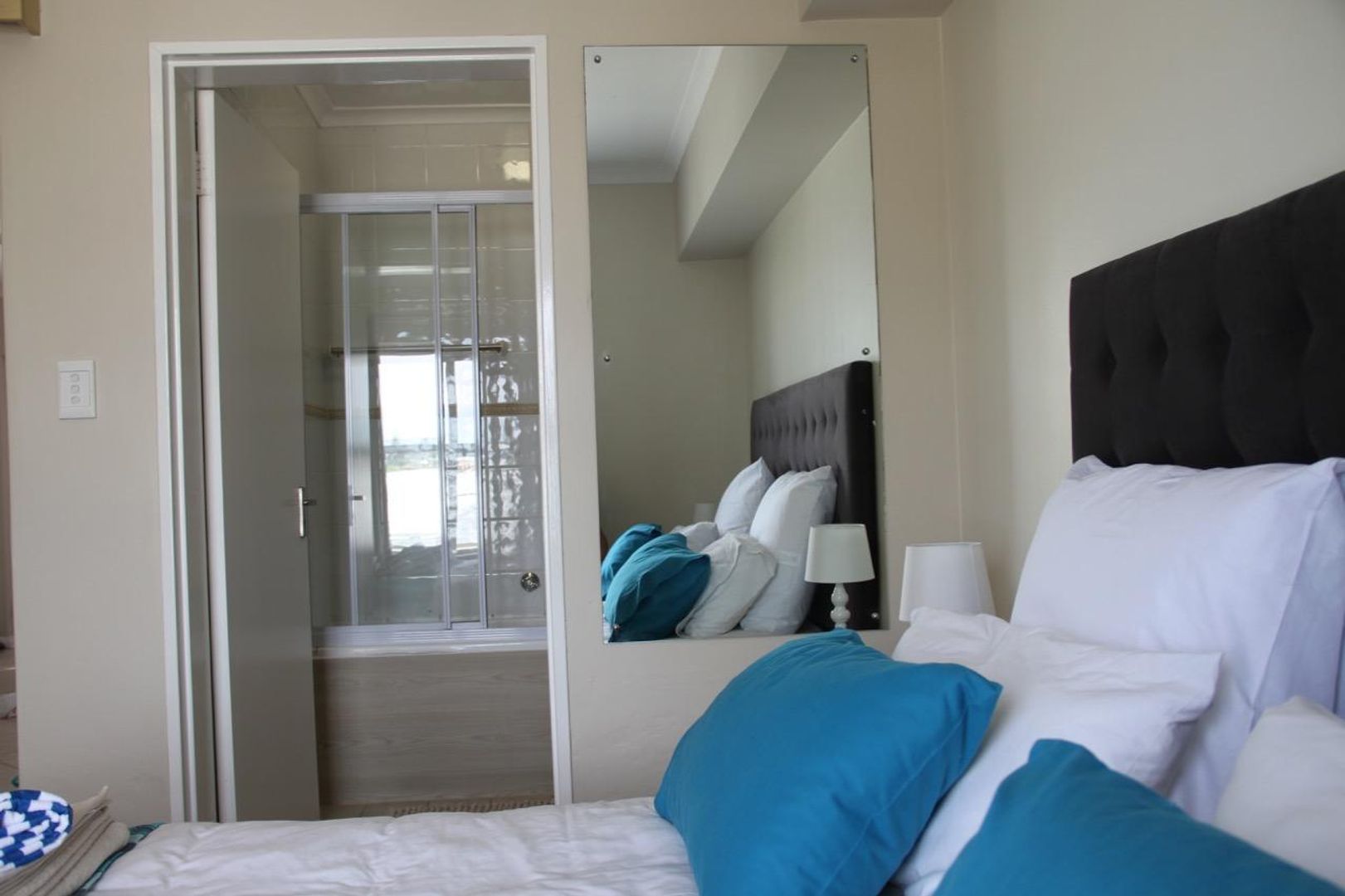 1 Bedroom Property for Sale in Bloubergrant Western Cape